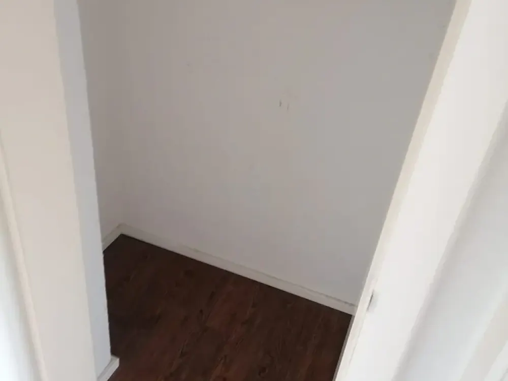 Zuhause mit 1 Zimmer in Köln-Merkenich