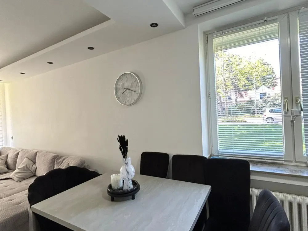 Kernsanierte 3-Zimmer-Wohnung mit Balkon im Erdgeschoss ca.80qm