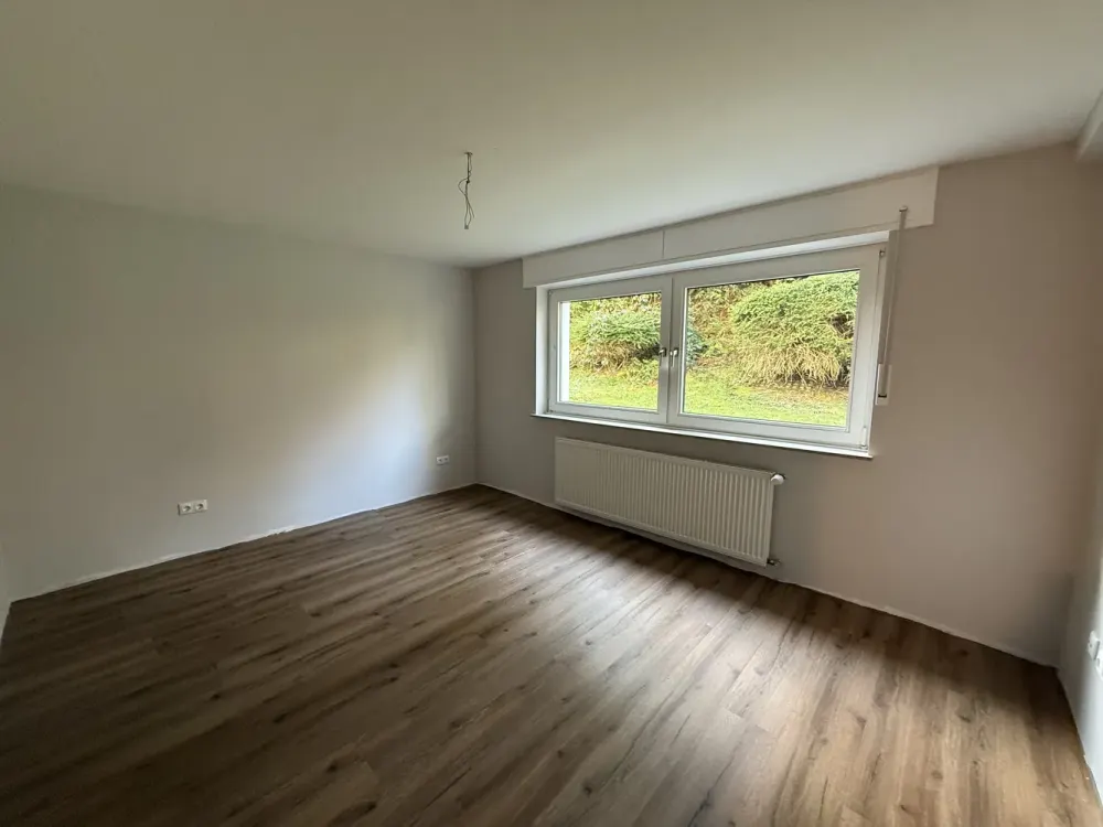 Lively Living Space in Bochum: 3.5 Rooms for Your Plans