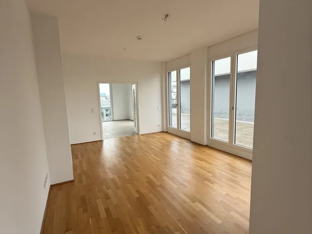 wunderschöne 3‑Zimmer Wohnung mit Dachterrasse