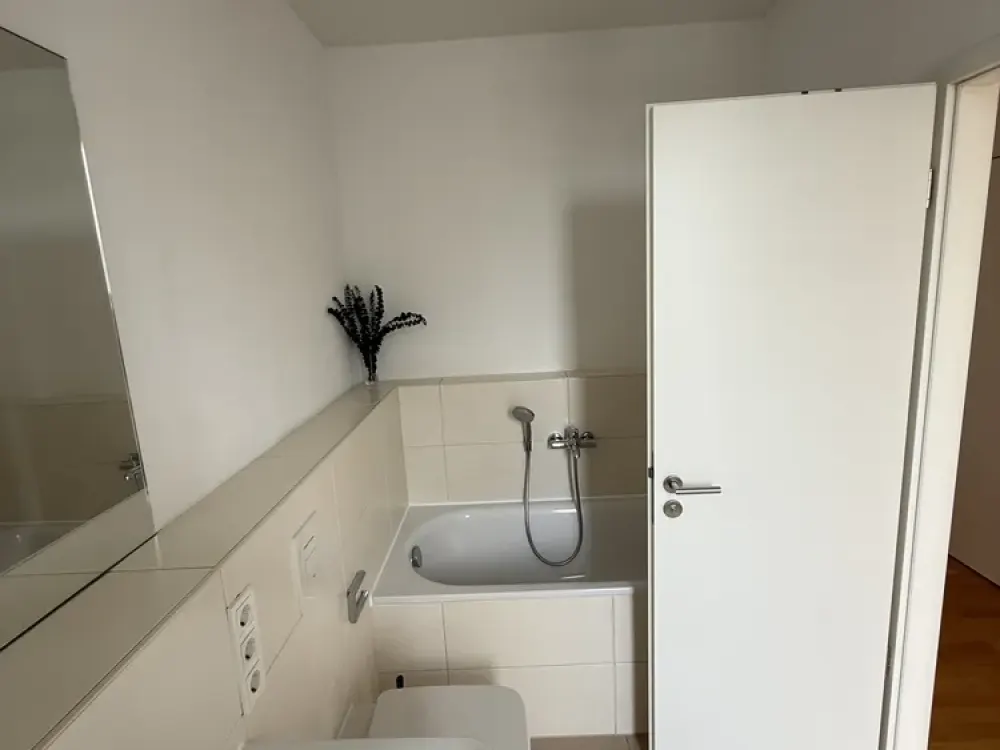 wunderschöne 3‑Zimmer Wohnung mit Dachterrasse