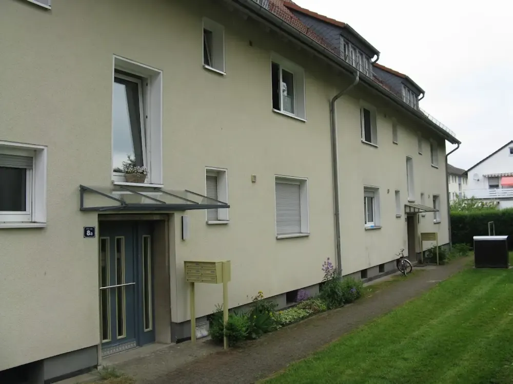 Praktische Dachgeschosswohnung mit Badewanne
