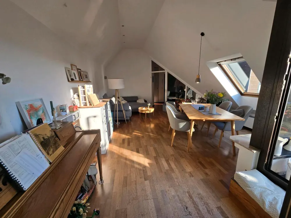 ZEITLICH BEFRISTET! Köln-Sülz! Bildschöne 3-Zimmer-Maisonette
