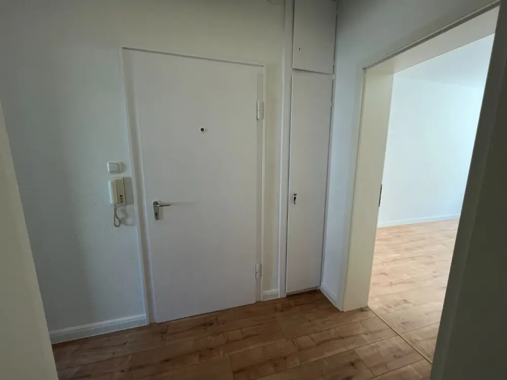 Erstbezug nach Sanierung, schöne 1 Zimmerwohnung in Stöcken mit Blick ins Grüne!
