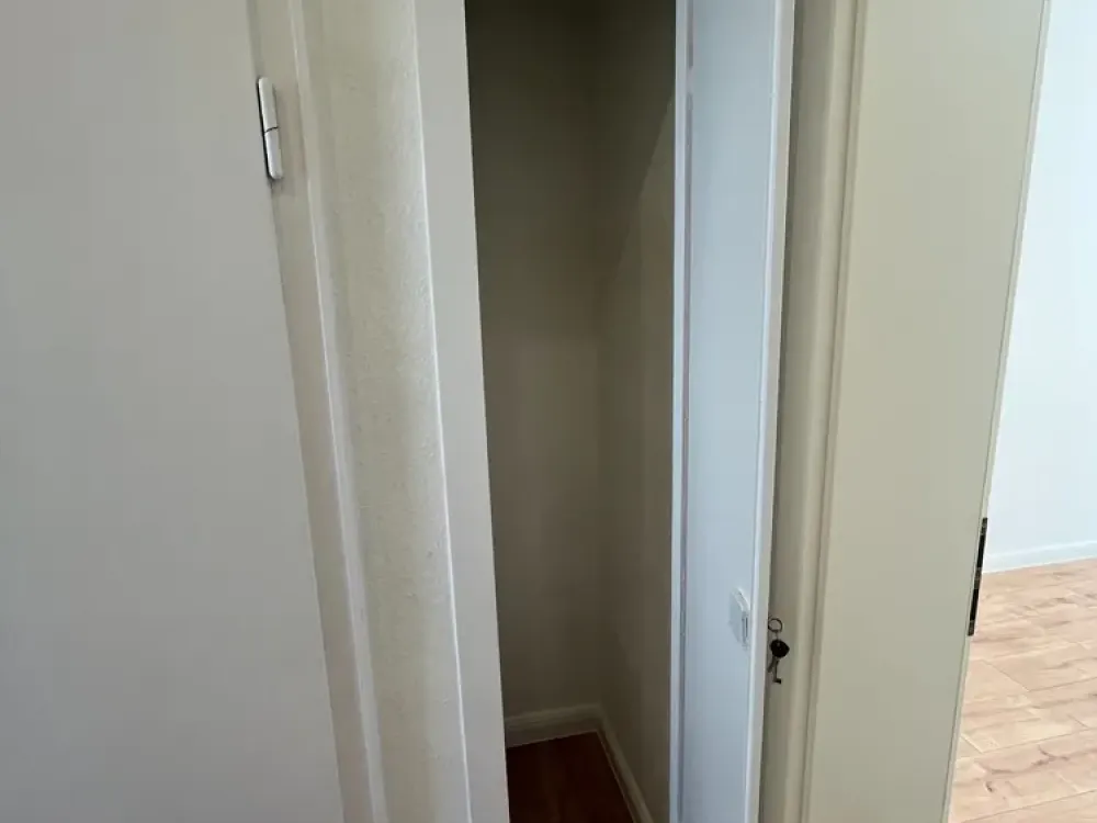 Erstbezug nach Sanierung, schöne 1 Zimmerwohnung in Stöcken mit Blick ins Grüne!