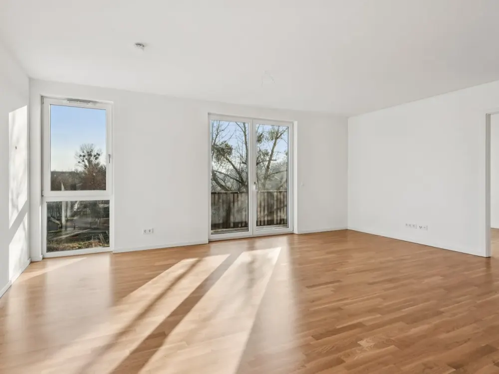 Neubau: helle 4-Zimmer-Wohnung mit zwei Terrassen!