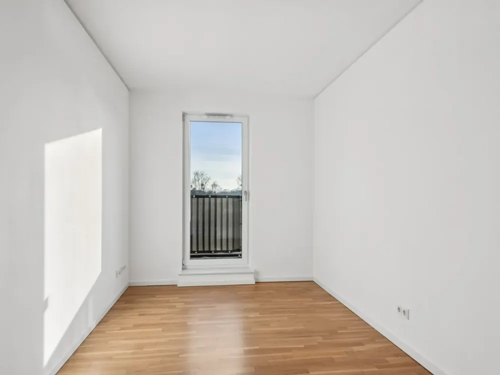 Neubau: helle 4-Zimmer-Wohnung mit zwei Terrassen!