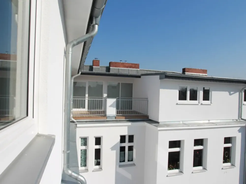 S-Friedenau: DG-Wohnung für Familien, Wohngemeinschaften oder gewerbliche Anmietung zu Wohnzwecken