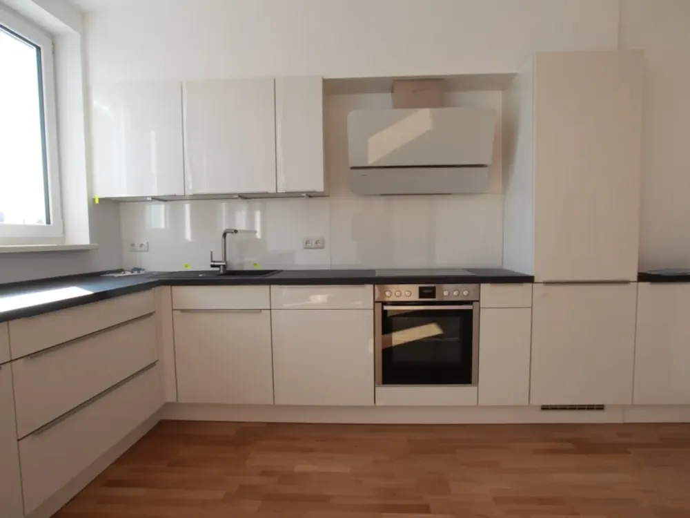 S-Friedenau: DG-Wohnung für Familien, Wohngemeinschaften oder gewerbliche Anmietung zu Wohnzwecken
