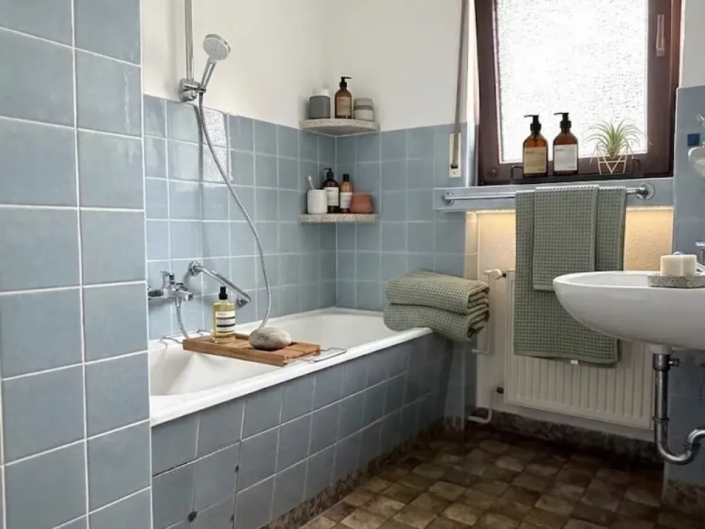 ++ Ruhiges Wohnen im 3-Familienhaus, 3-Zimmer-Wohnung mit Balkon ++