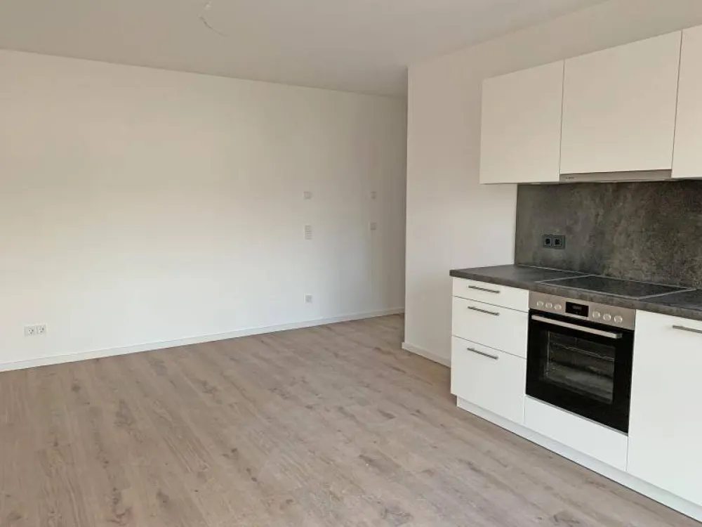 N-Schweinau: Erstbezug! Charmante, helle 2-Zi-Whg. (2.OG) mit EBK, Balkon, Aufzug + TG-SP