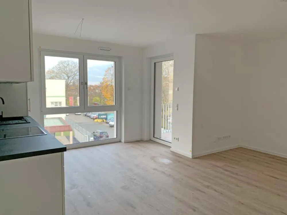 N-Schweinau: Erstbezug! Charmante, helle 2-Zi-Whg. (2.OG) mit EBK, Balkon, Aufzug + TG-SP
