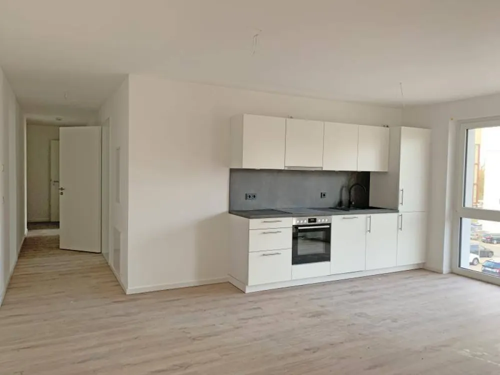 N-Schweinau: Erstbezug! Charmante, helle 2-Zi-Whg. (2.OG) mit EBK, Balkon, Aufzug + TG-SP