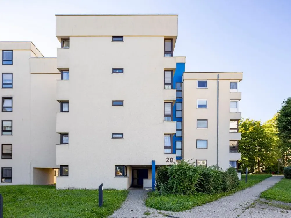 Schöne 2 Zimmer- Wohnung mit Balkon auf dem Zollberg