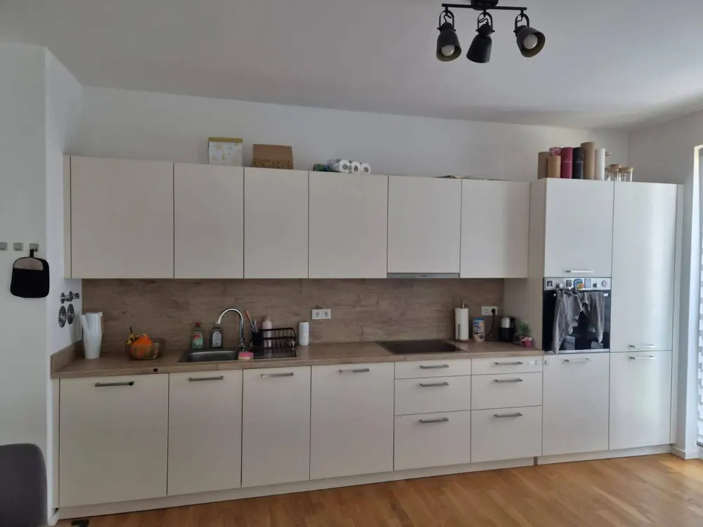 Modern 3-Room Apartment in Wittenau, Dream Residential Complex, Great Connection