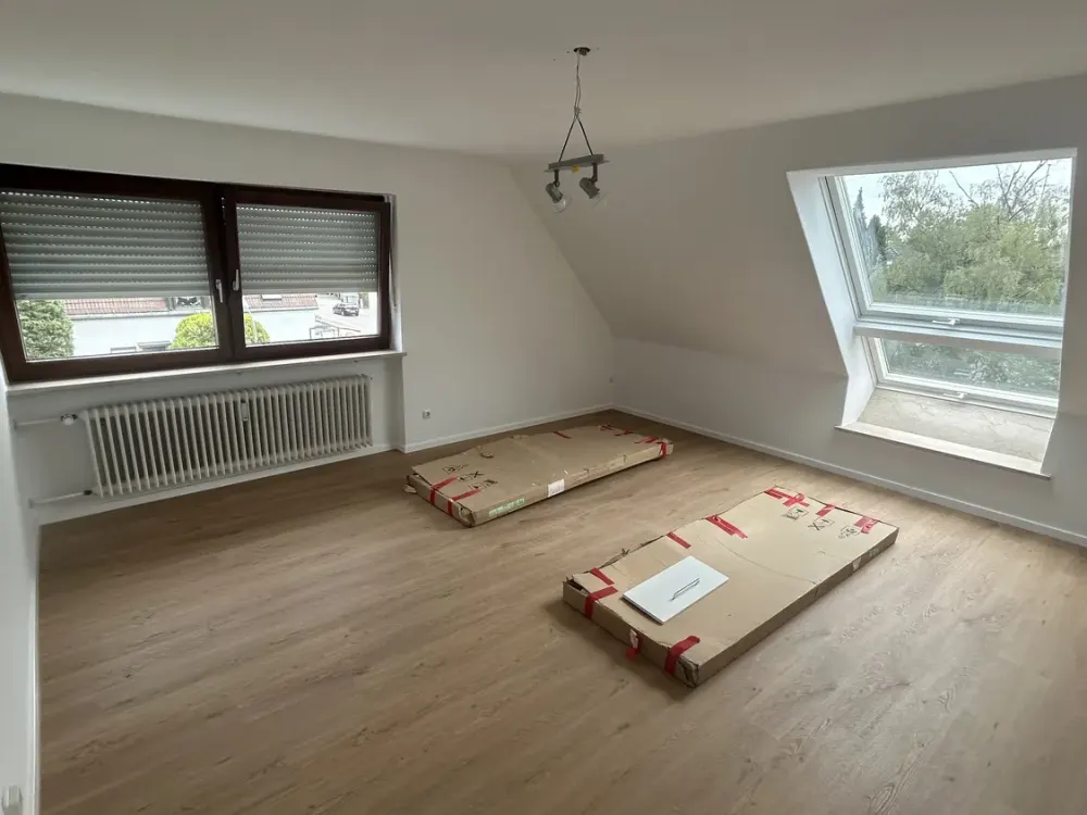 SCHÖNE MODERNE 2-ZI-DACHGESCHOSS-WHG,ca.56m²,GARTENBENUTZUNG,ALLACH-UNTERMENZING-Gruithuisenstraße
