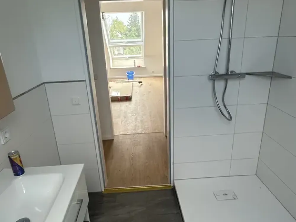 SCHÖNE MODERNE 2-ZI-DACHGESCHOSS-WHG,ca.56m²,GARTENBENUTZUNG,ALLACH-UNTERMENZING-Gruithuisenstraße