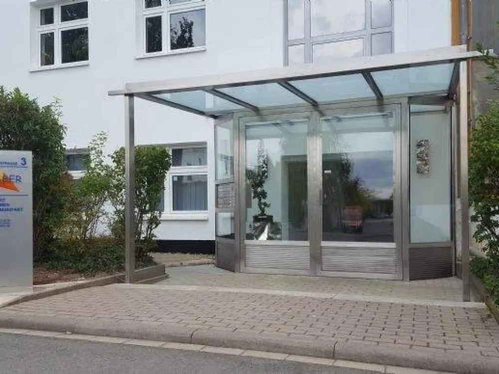 hochwertig eingerichtete Apartments in ruhiger Lage mit PKW Stellplatz - komplett möbliert und ausgestattet