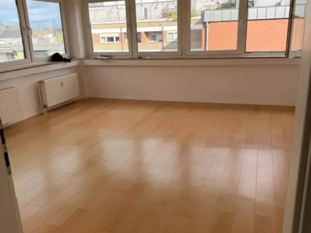 Helle 1 Zimmerwohnung ohne Balkon mit TG Stellplatz in Troisdorf Mitte