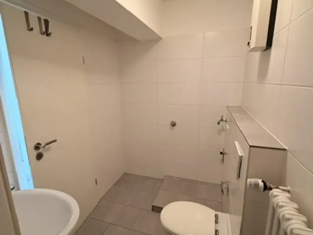 Helle 1 Zimmerwohnung ohne Balkon mit TG Stellplatz in Troisdorf Mitte