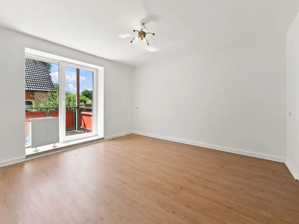 2-Room Ground Floor Apartment with Balcony