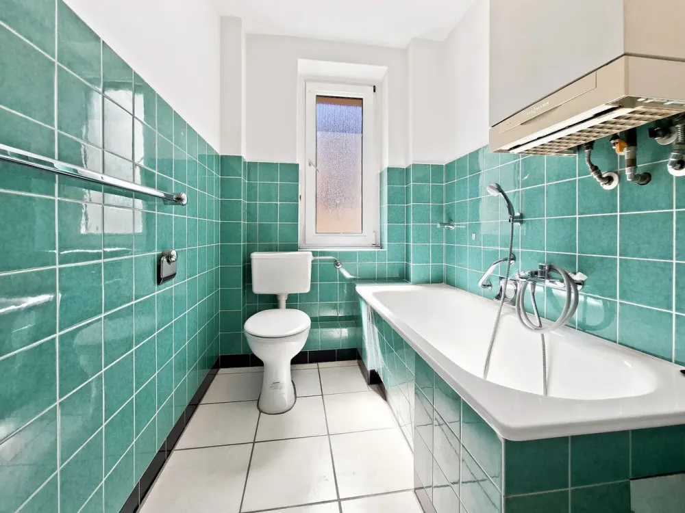 2-Room Ground Floor Apartment with Balcony