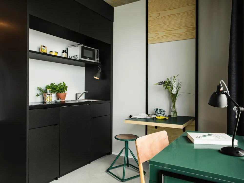 Neon Wood Student Housing in Berlin Friedrichshain - Classic Apartment