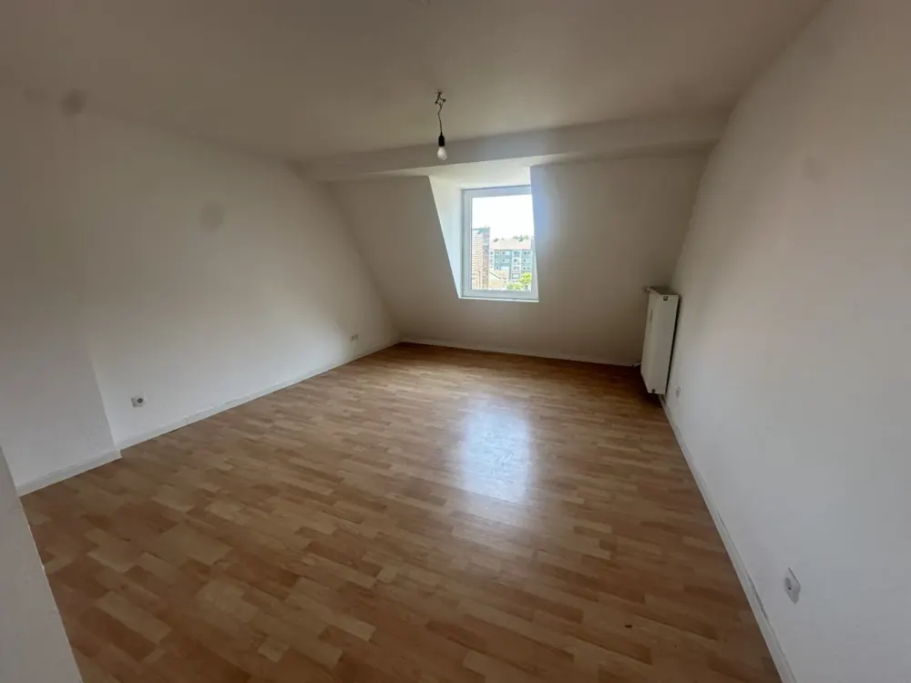 Charmante Altbauwohnung mit durchdachter Raumaufteilung