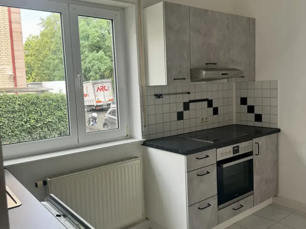 gepflegte 1-Zimmer-Erdgeschosswohnung mit kompletter EBK