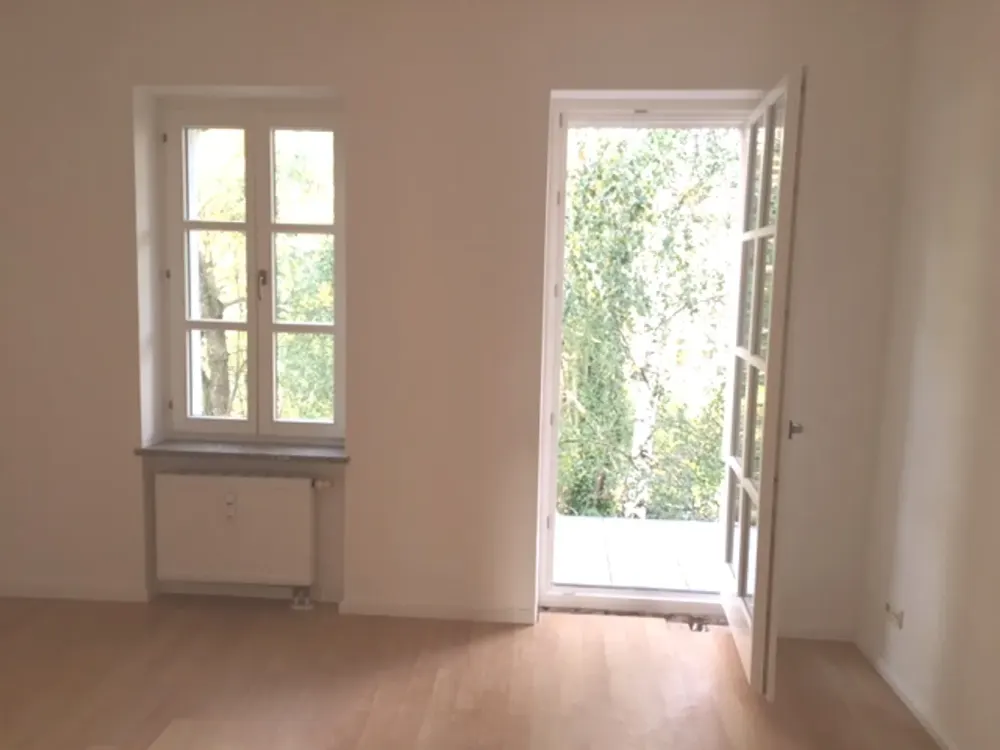 Modern Living with a View of Greenery, 3.5 Rooms / Balcony / Fitted Kitchen