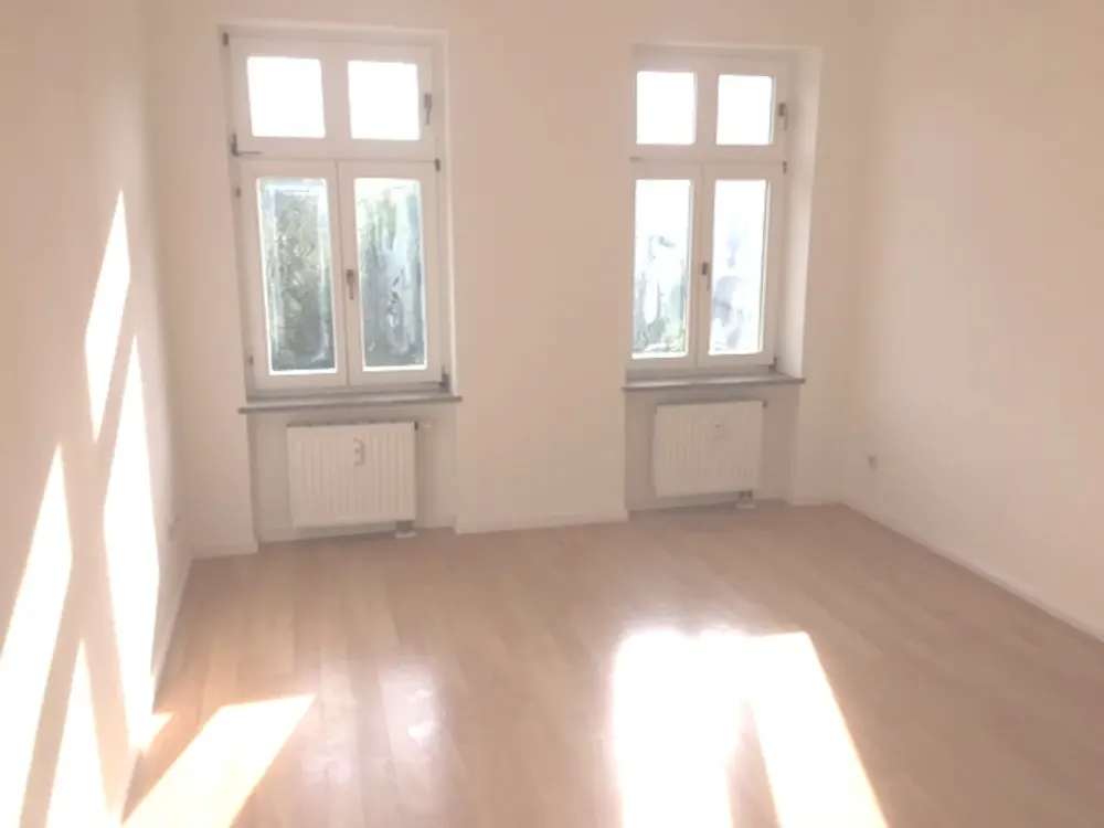 Modern Living with a View of Greenery, 3.5 Rooms / Balcony / Fitted Kitchen