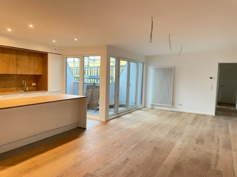 Individuelle und moderne 3-Zimmer Dachgeschosswohnung zu vermieten!