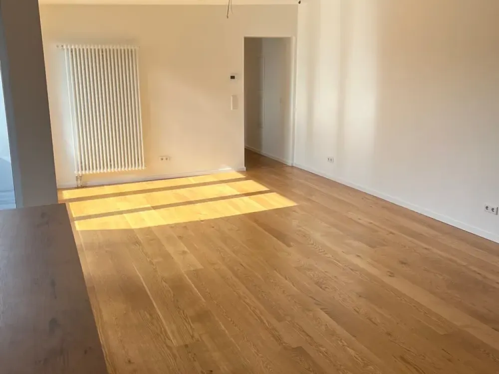 Individuelle und moderne 3-Zimmer Dachgeschosswohnung zu vermieten!