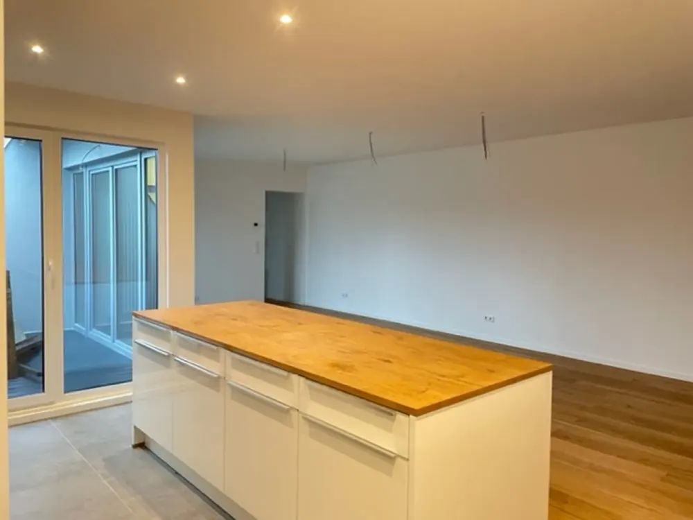 Individuelle und moderne 3-Zimmer Dachgeschosswohnung zu vermieten!