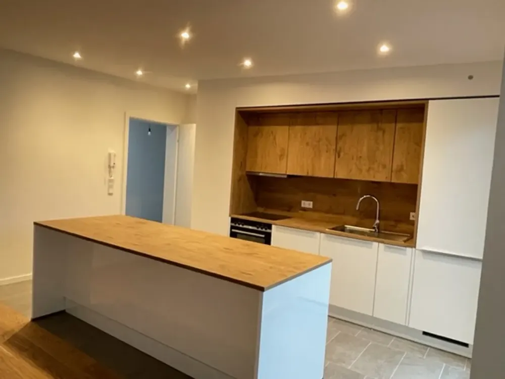 Individuelle und moderne 3-Zimmer Dachgeschosswohnung zu vermieten!