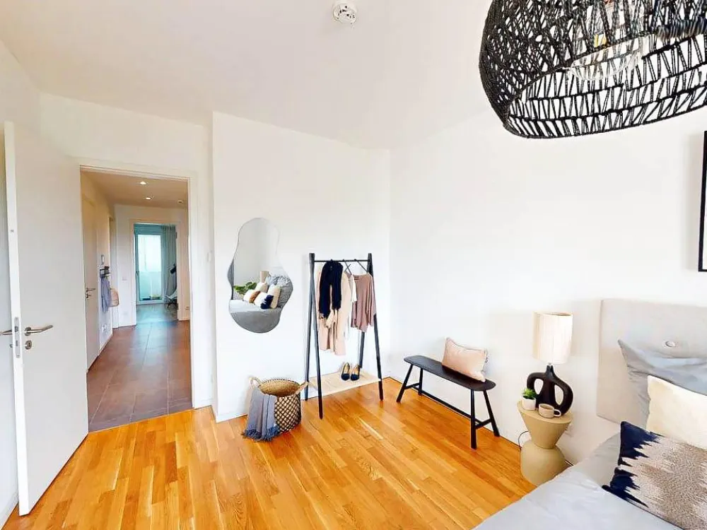 Urban Living at Gleisdreieck - Modern Apartment with Fitted Kitchen