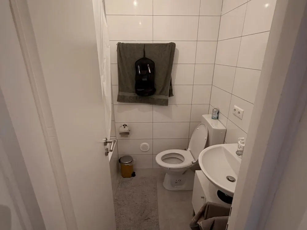 Temporär || Möbelierte 2-Zimmer-Wohnung zur Untermiete