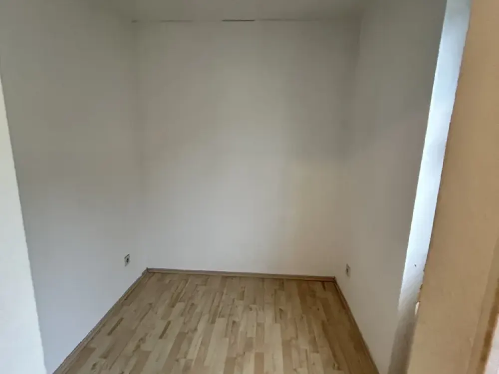 *Achtung Raumwunder zu vermieten!* 2 Zi.Whg. mit Balkon!