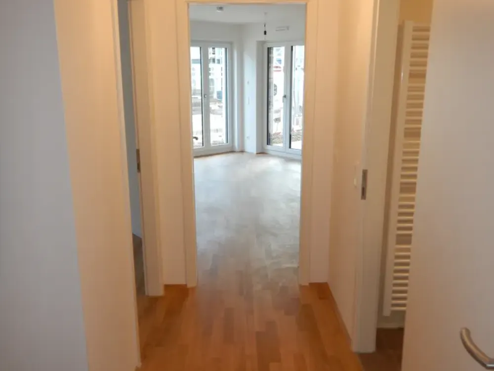 Schöne, ideal geschnittene 2-Zimmer-Wohnung mit Loggia, befristet 5 Jahre