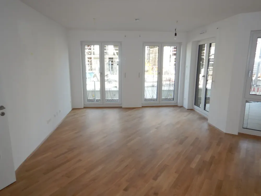 Schöne, ideal geschnittene 2-Zimmer-Wohnung mit Loggia, befristet 5 Jahre