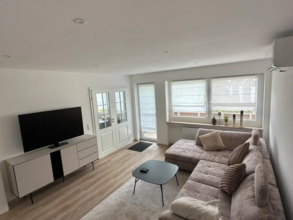 Hochwertig sanierte 2-ZKB mit Balkon, Klima, Aufzug in Gostenhof
