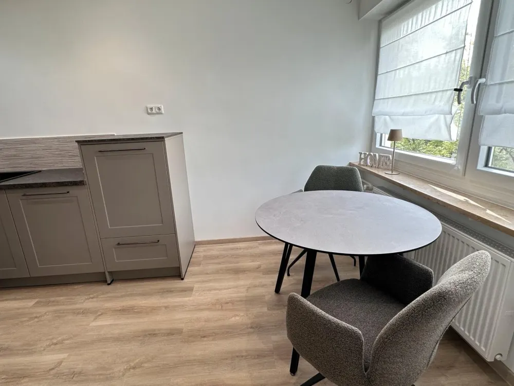 Hochwertig sanierte 2-ZKB mit Balkon, Klima, Aufzug in Gostenhof