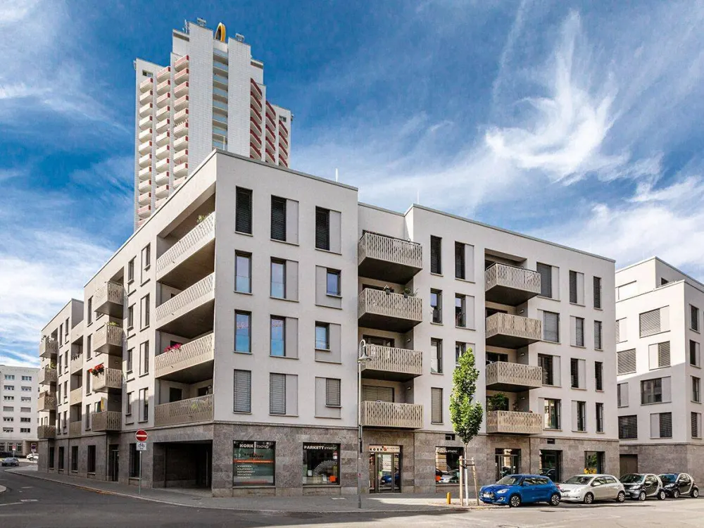 Schöne Stadtwohnung im Neubau am Wintergartenhochhaus