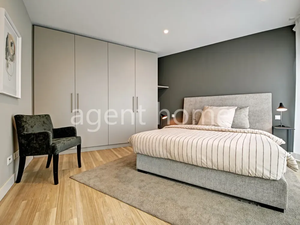 FURNISHED - BEST LOCATION - Modern Business Apartment with Balcony