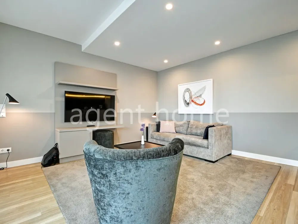 FURNISHED - BEST LOCATION - Modern Business Apartment with Balcony