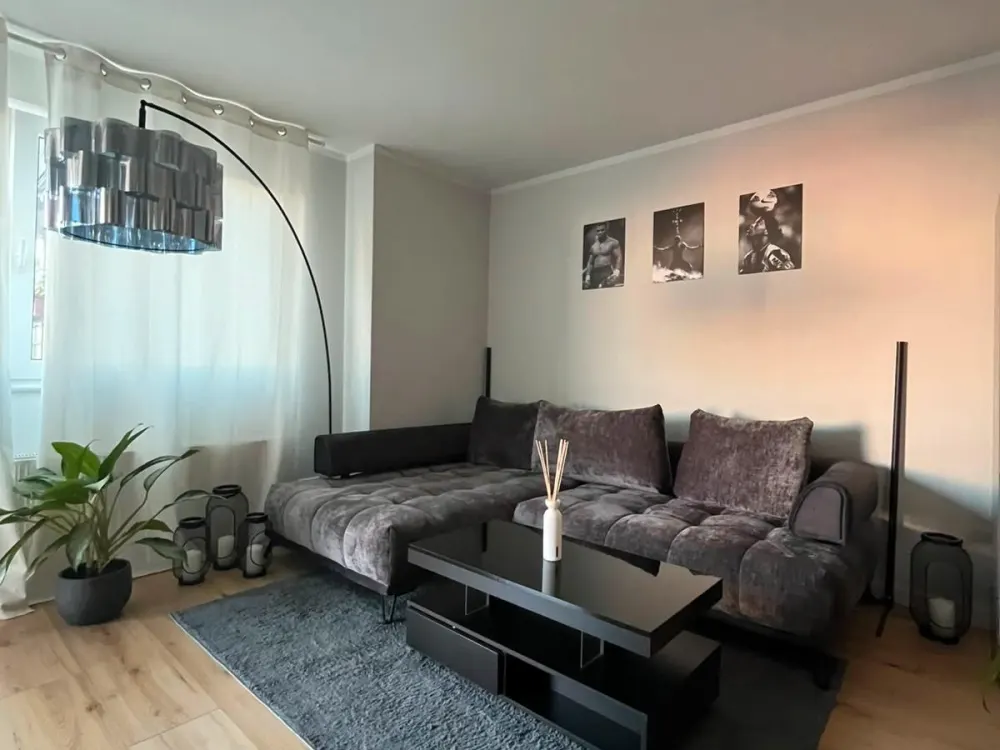 ANFRAGESTOPP! 2-Zi-Wohnung | 48 m² | möbliert | Balkon | EBK