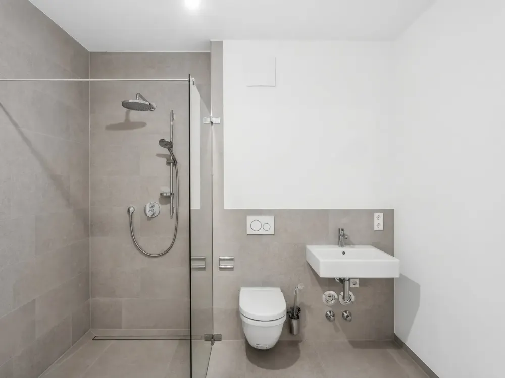 Moderne Neubauwohnung in unmittelbarer Wassernähe inkl. TG Stellplatz
