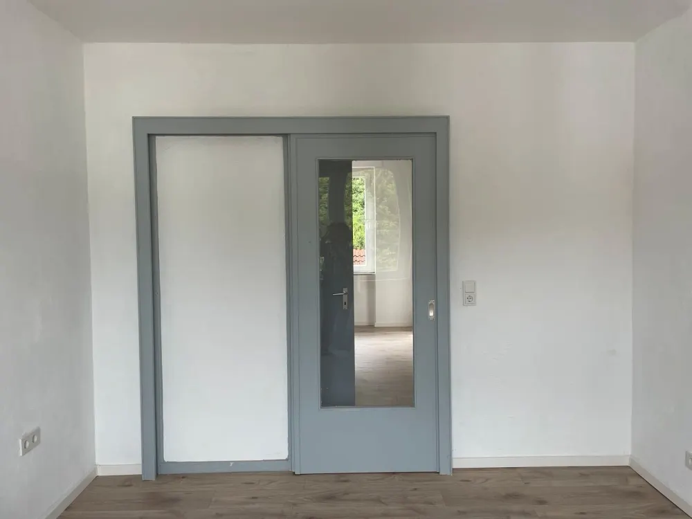 Helle 2,5-Zimmer-Wohnung im 1. Obergeschoss