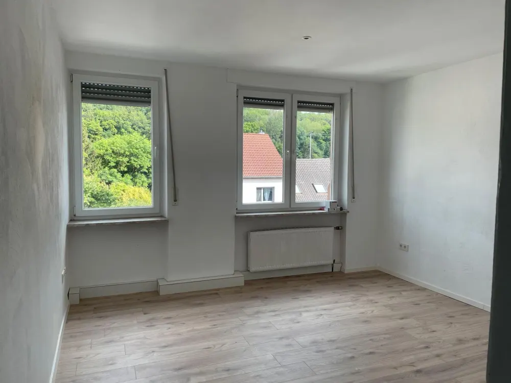 Helle 2,5-Zimmer-Wohnung im 1. Obergeschoss