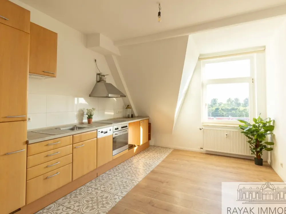 Schöne Altbau-Maisonettewohnung im Herzen von Oberbilk mit 23,47 qm Nutzfläche im Dachstudio zur Mie